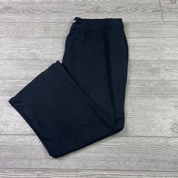 WOMAN WITHIN Athletic Cropped Pants - Picture 1 of 9